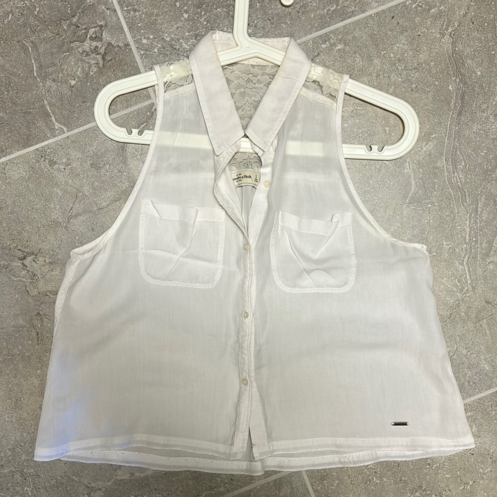 A&F Sleeveless Lace White Button Down